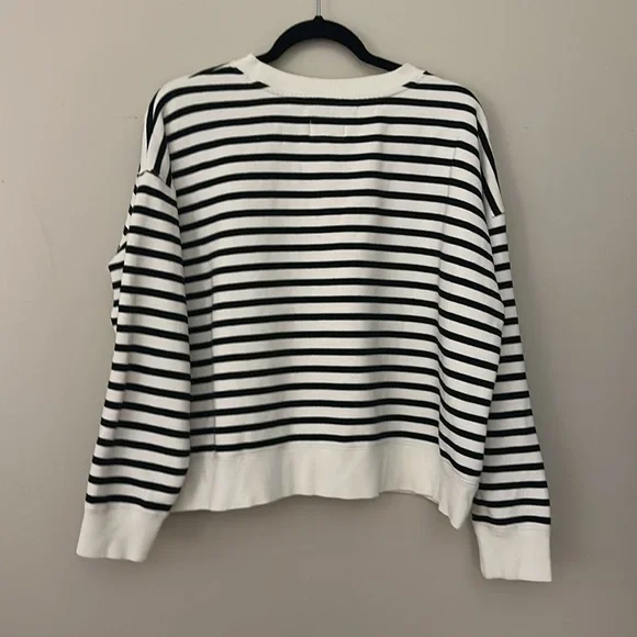 Tuckernuck Striped Natasha Logo Crew Neck Pullover Sweatshirt Sz Medium Sporty - Picture 3 of 9